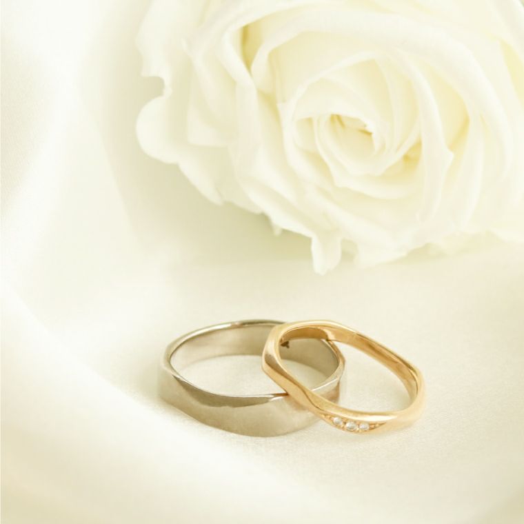 12本のバラ・プロポーズの花束 プリザーブドフラワー