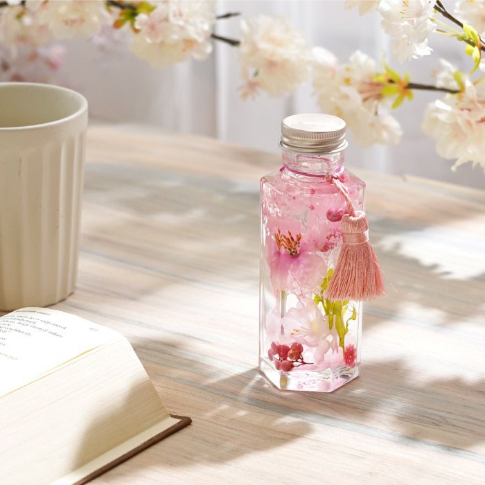 ハーバリウム japanese 折り曲げれ 【つまみ細工付き 桜のボトル】