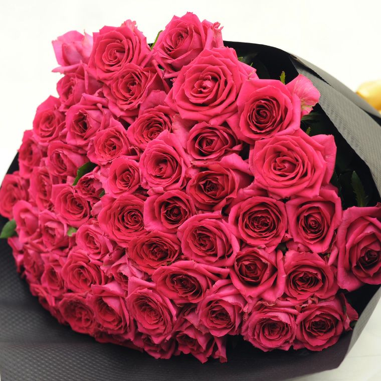 記念日に贈りたいバラの花束 生花