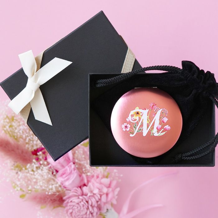 名入れOK！花やかイニシャルミラー 雑貨